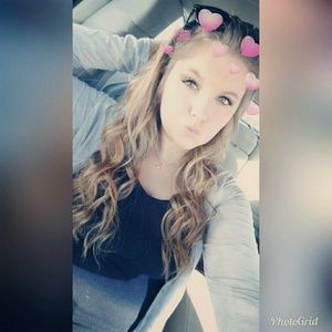 Meet your Posher, Hannah